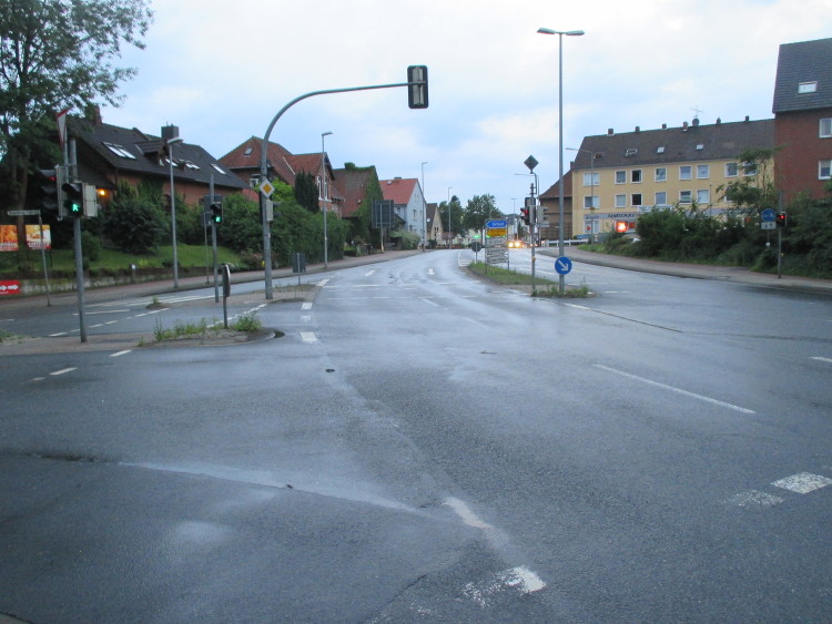 Kreuzung Hochstraße, Bahnhofstraße