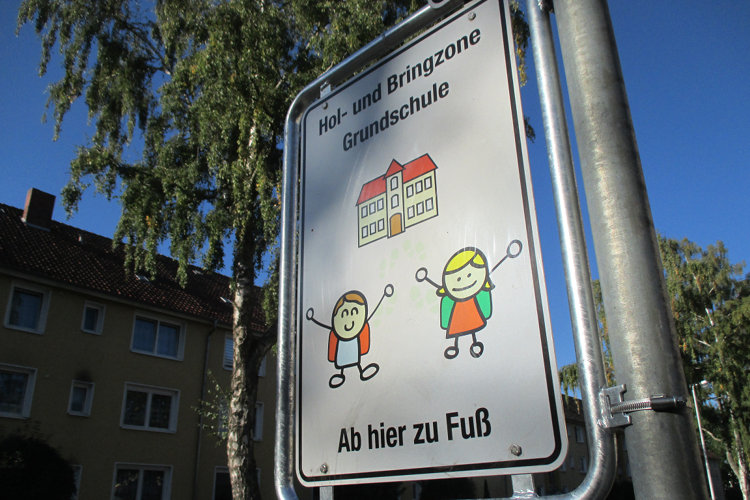 Hol- und Bringzone Elterntaxis