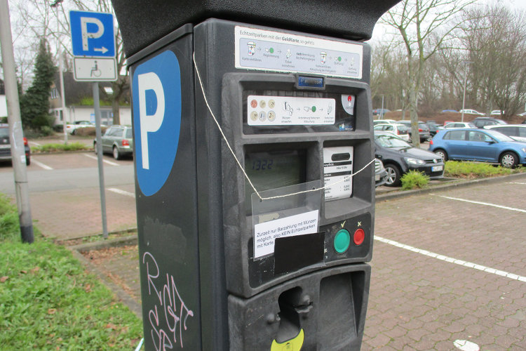 Defekter Parkscheinautomat