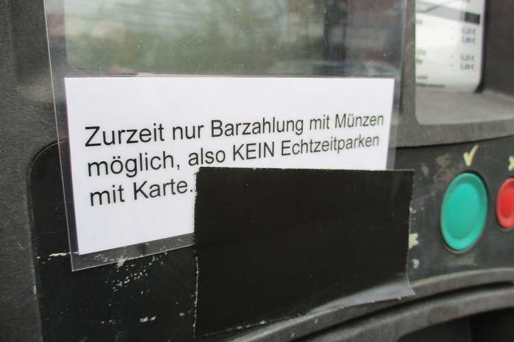 Defekter Parkscheinautomat